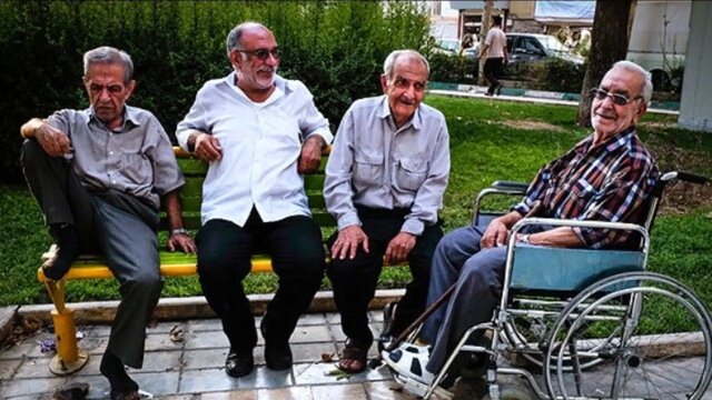 جزئیات دو بسته جدید بیمه تکمیلی بازنشستگان و ارقام پرداختی/ تمدید «بیمه عمر»؛ رقم پرداختی به بازماندگان ۵۰ میلیون تومان شد